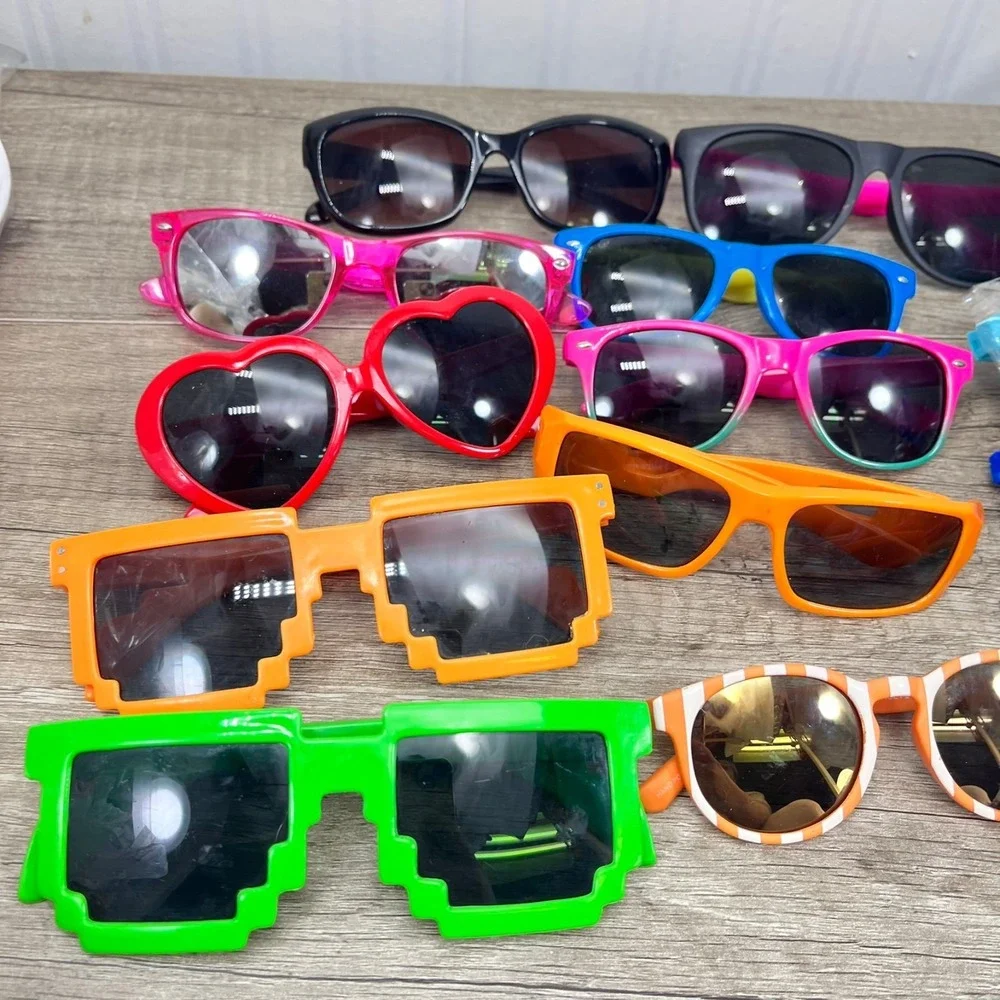 Sunglasses Lot of 14, Sizes range from toddler to young adult